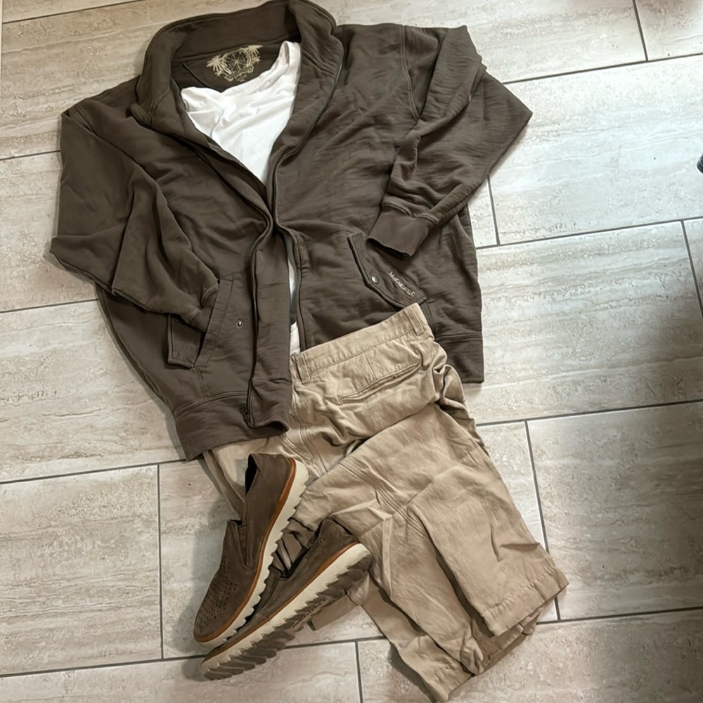 Mens 2XL Margaritaville 🍹🦜🏝️zip up jacket